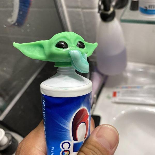 Shrek & Baby Yoda Toothpaste Topper