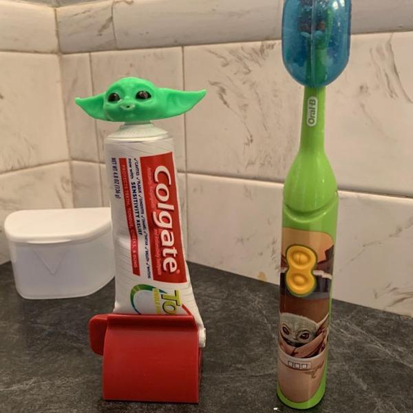 Shrek & Baby Yoda Toothpaste Topper